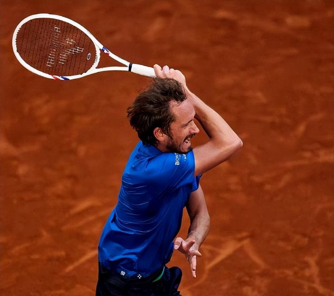 九游首页 -包含德约科维奇回归赛场，挺进下一轮首场状态亮眼，独行侠观众沸腾！的词条